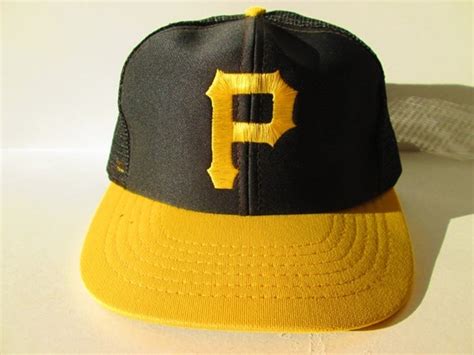 Vintage Pittsburgh Pirates MLB Hat Sports by SunriseSunsetVintage