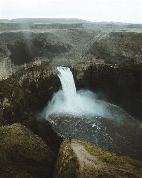 Top 10 Pacific Northwest Waterfalls - Art of Visuals