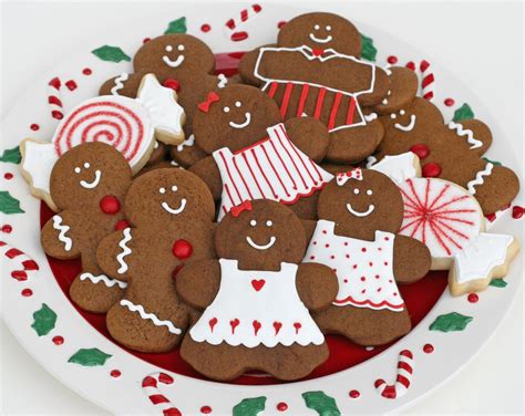 {Sweet Parties} A Gingerbread Party - Glorious Treats