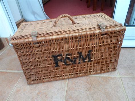 Fortnum and Mason Large Traditional Wicker Hamper Basket With Leather ...