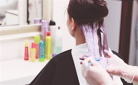 Is it Safe to Color My Hair During Pregnancy?