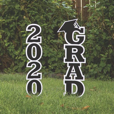 Do It Yourself Graduation Yard Signs - Personalized Kindergarten Graduation Yard Sign with Photo ...