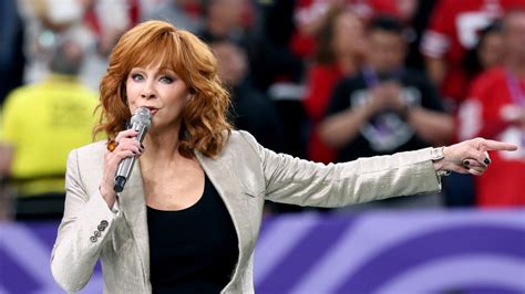 Reba McEntire's Super Bowl Performance Has Everyone Saying The Same Thing