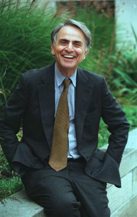 Carl Sagan Biography - Life of American Astronomy Professor