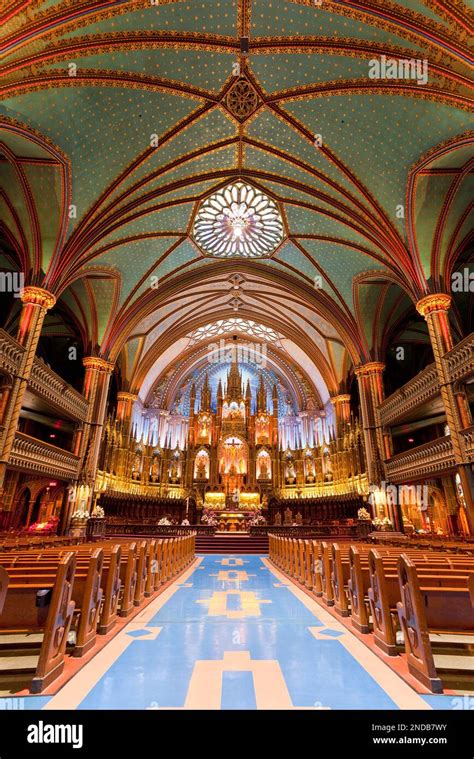 Notre Dame Cathedral, interior Stock Photo - Alamy