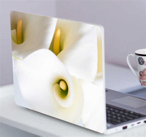 Lily Flower Laptop Sticker - TenStickers