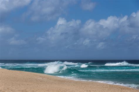 Summer in Hawaii - Banzai Pipeline Beach Photograph by Georgia Mizuleva - Pixels