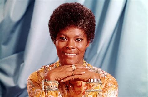 10 Best Dionne Warwick Songs of All Time - Singersroom.com