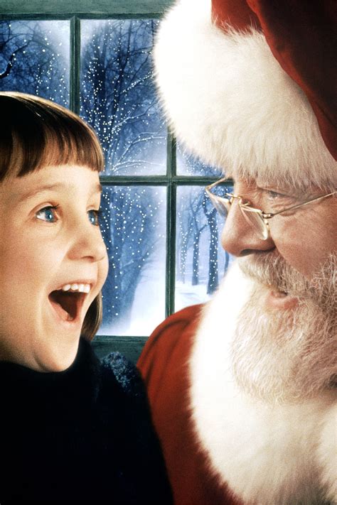 10 Classic Christmas Movies - Best Holiday Films - Town & Country