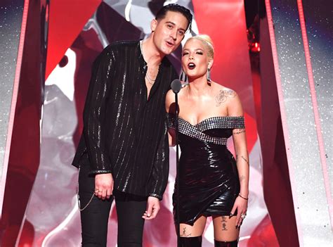 G-Eazy and Halsey Were King and Queen of the 2018 iHeartRadio Music Awards | E! News