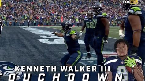 Kenneth Walker busts out 'Thriller' dance after scoring impressive TD