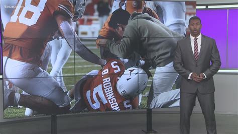 Longhorn Bijan Robinson out for remainder of season after elbow injury ...