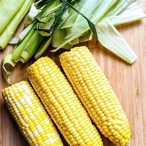 Corn on the Cob in Microwave: Easy and Delicious