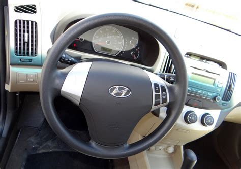 2008 Hyundai Elantra - Interior Pictures - CarGurus