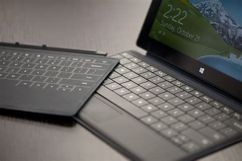 Type Cover - Microsoft Surface Review