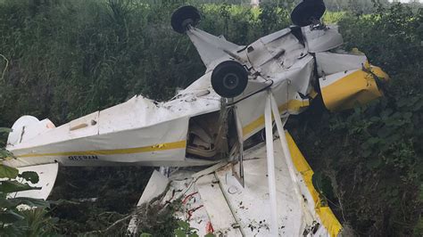 2 people survive small plane crash in Florida | WFLA