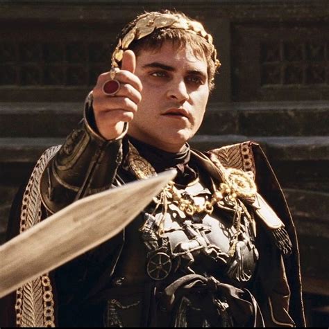 Joaquin Phoenix In Gladiator |Commodus| | Joaquin phoenix, Gladiator ...