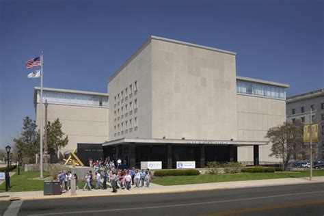 Illinois State museum reopens | WJBC AM 1230