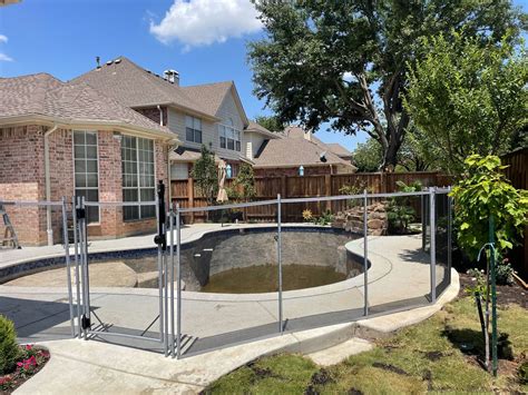 Pool Safety Fence | In-Ground Pool Safety Fence Installation