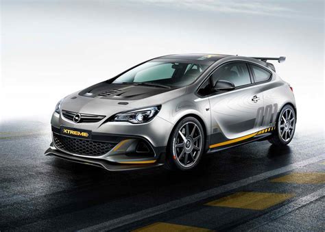 2015 Opel Astra OPC Extreme Review & Pictures