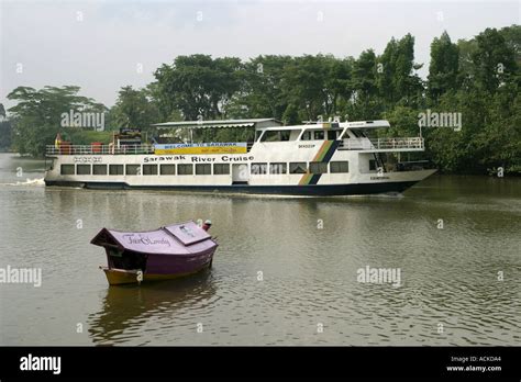 Malaysia Sarawak Kuching River cruise Stock Photo - Alamy