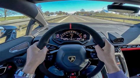 Driving a Lamborghini Huracan at 275 kph (170 mph) on the German Autobahn