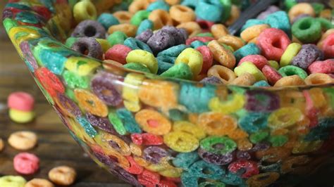 Making A Bowl Out Of Cereal Because Why Not? | RTM - RightThisMinute