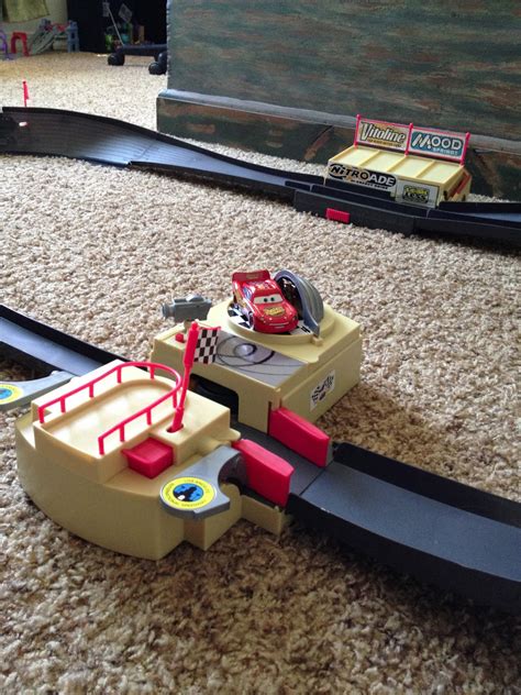 Dan the Pixar Fan: Cars: Piston Cup 500 Track set