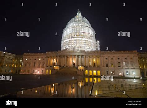 United States Capitol building in Washington, DC at night Stock Photo ...