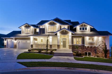 15 Inviting American Craftsman Home Exterior Design Ideas