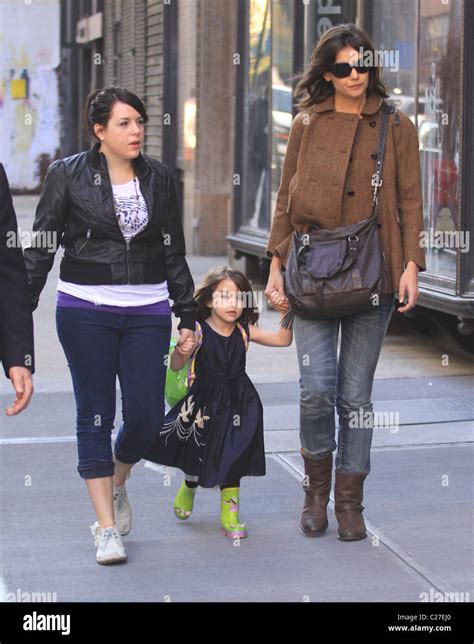 Suri cruise and isabella cruise hi-res stock photography and images - Alamy