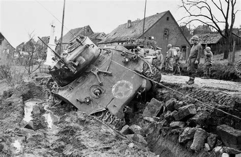 M4A3 SHERMAN (U.S.A.) BARRO EN LAS ARDENAS, 1945. - WW2 en Imágenes - Blog Segunda Guerra Mundial