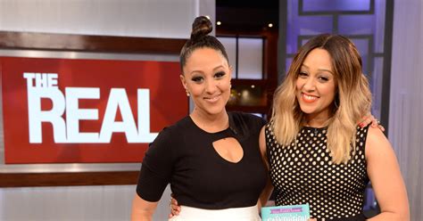 'Sister, Sister' Reunion: Tia Mowry-Hardrict Visits Tamera on 'The Real' | ExtraTV.com