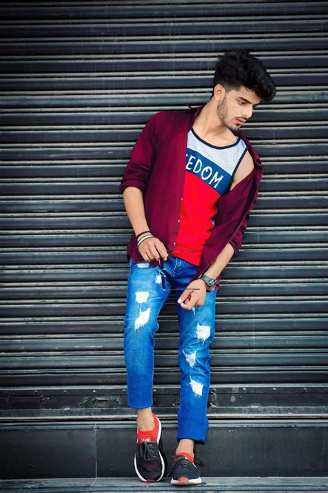 kuch new look | Photoshoot pose boy, Boy photography poses, Photography ...