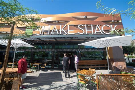 Shake Shack debuts its second Las Vegas location - Los Angeles Times