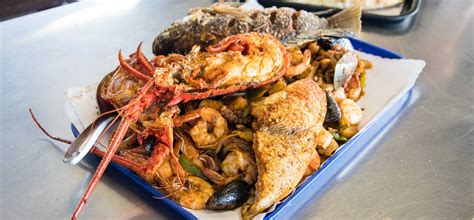 Feast Your Eyes On San Pedro Fish Market's World-Famous Seafood Super Tray | San pedro fish ...