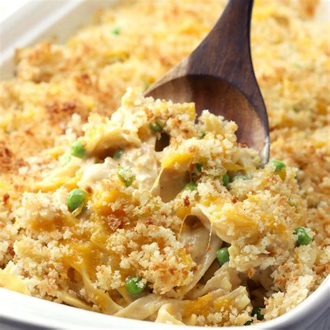 Easy Cheesy Tuna Noodle Casserole Recipe | Deporecipe.co