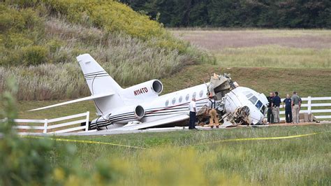 Pilots dead in Greenville airport jet crash, 2 passengers injured