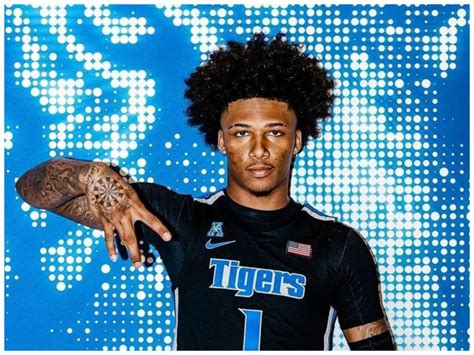 "The Ja Morant effect" - Mikey Williams mugshot surfaces online in wake ...