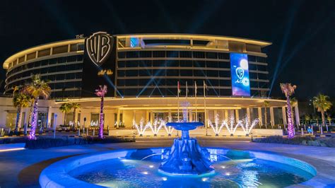 The WB Abu Dhabi opens on Yas Island, next door to Warner Bros. World ...