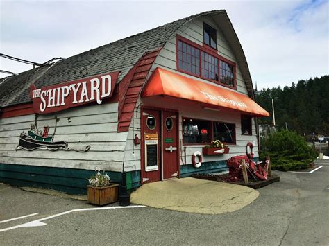 Shipyard Restaurant & Pub - 6145 Genoa Bay Rd, Duncan, BC V9L 5Y5, Canada