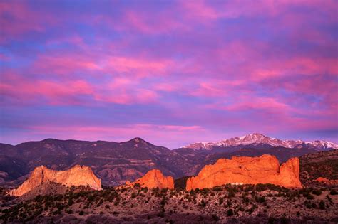 Pikes Peak and Garden of the Gods Sunrise | Lars Leber Photography