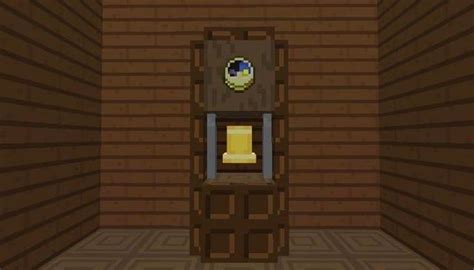 How to use a clock in Minecraft