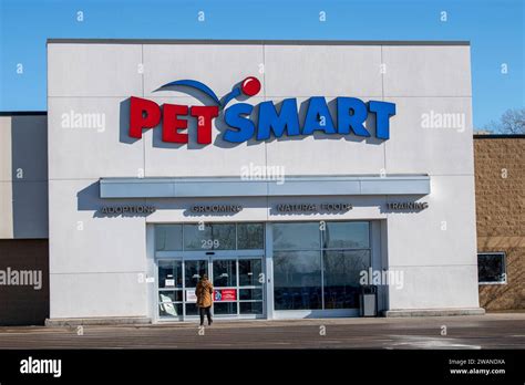 Forest Lake, Minnesota. PetSmart store. PetSmart is an American chain of pet superstores which ...