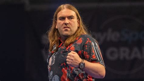 Ryan Searle hat bei der World Darts Championship keine Probleme und ...