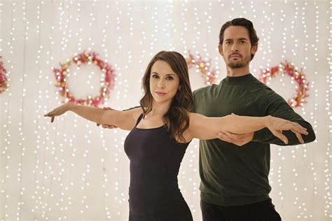 Interview: Will Kemp Talks New Hallmark Movie "Christmas Waltz" With ...