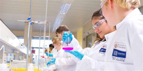 How to Become a Chemical Engineer - University Magazine