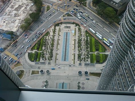 Tuna Land: KLCC Skybridge