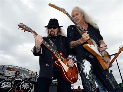 10 Best Lynyrd Skynyrd Songs of All Time - Singersroom.com