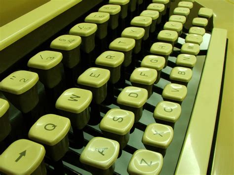 Typewriter Keyboard Free Photo Download | FreeImages